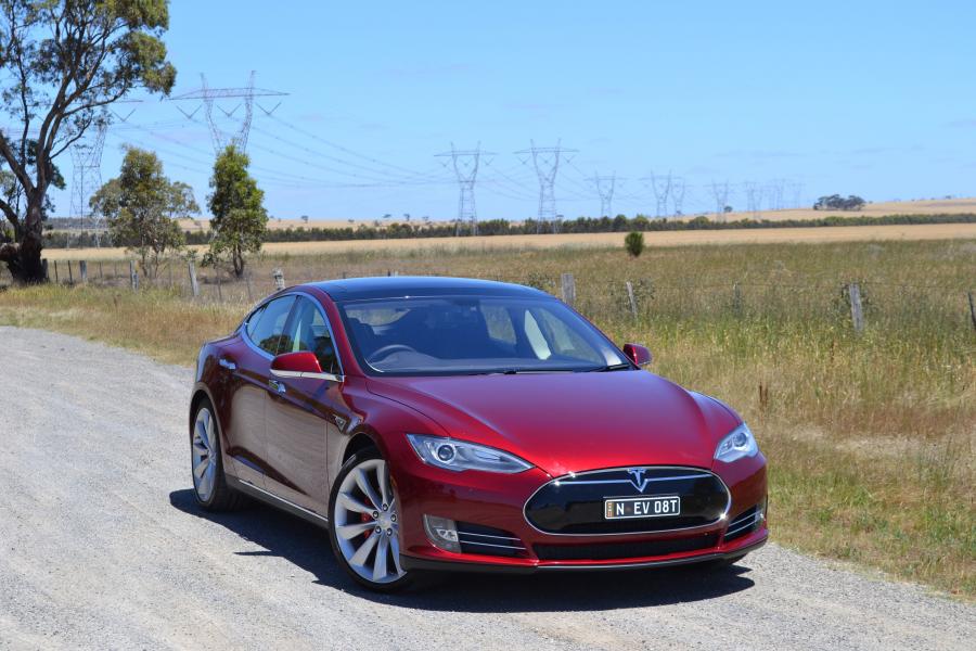  Tesla Model S P85 2012 года  (AU) (фото 5 из 10)